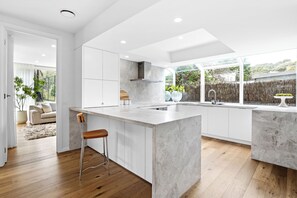 Interior - Timaru Tennis: 4  BR, 2  BA House in Sorrento, Sleeps 8 (Sorrento)