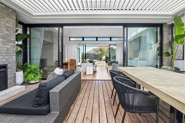 Interior - Solace by the Bay: 5 BR, 3 BA House in Blairgowrie, Sleeps 10 (Blairgowrie)