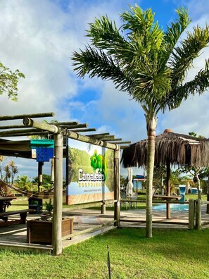 Courtyard - Camaleao Ecopousada Ltda (Linhares)