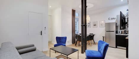 Apartment | Living area