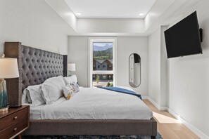 4 habitaciones, tabla de planchar con plancha y cuna de viaje