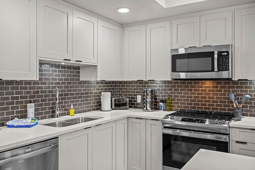 Mountain Views | Heated Pool & Hot Tub | Top Floor