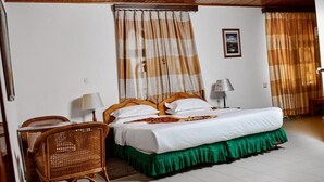 Luxury Suite, Balcony, City View - Royal Park Hotel (Kumasi)