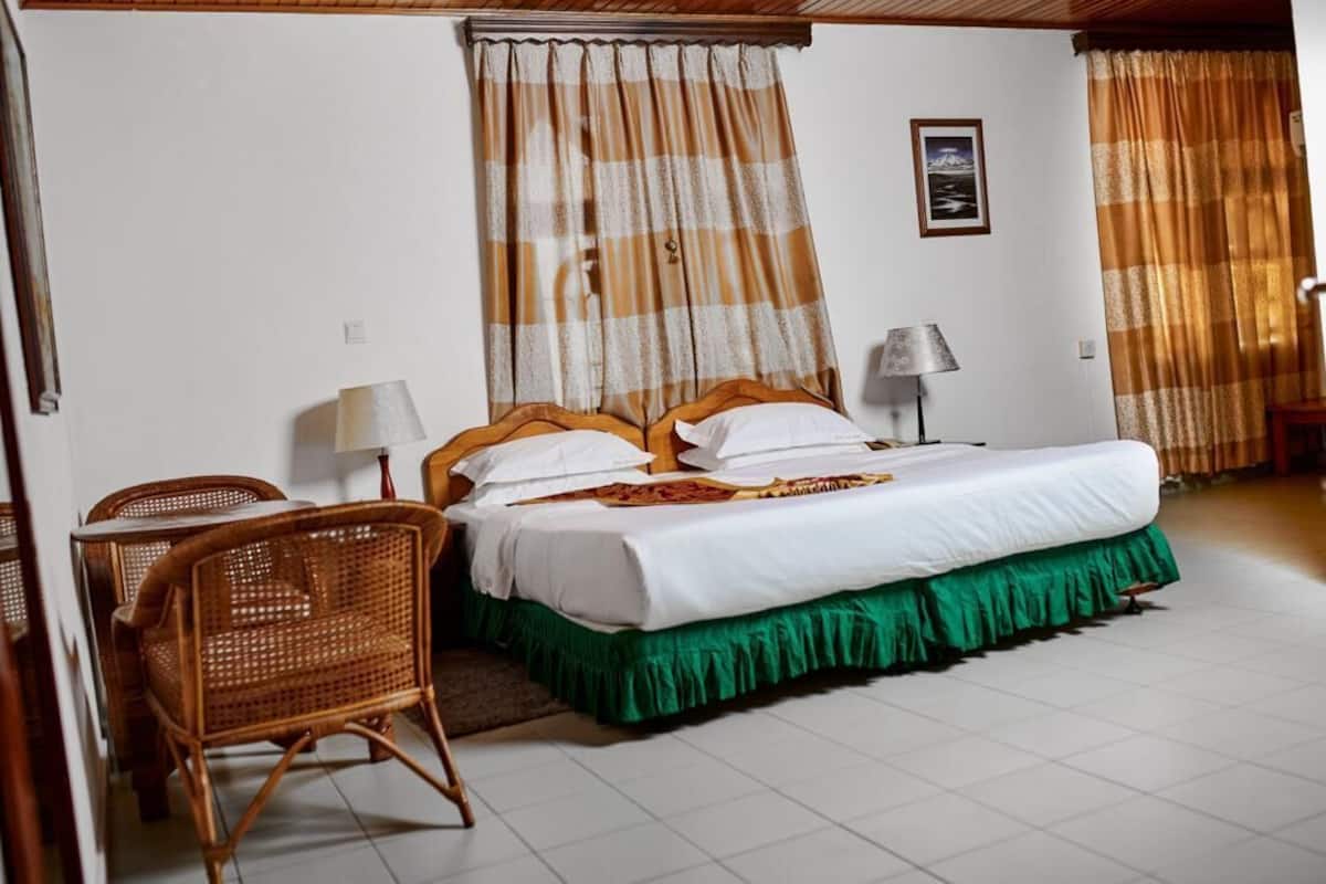 Luxury-Suite, Balkon, Stadtblick | 1 Schlafzimmer, Zimmersafe, Schreibtisch, laptopgeeigneter Arbeitsplatz