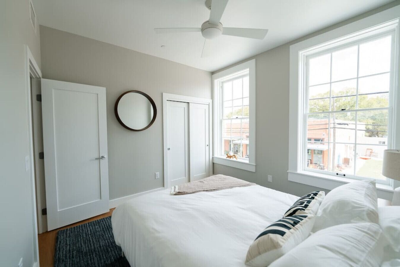 2 多间卧室、熨斗/熨衣板、免费 WiFi、床单