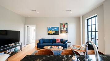 Televisión y oficina