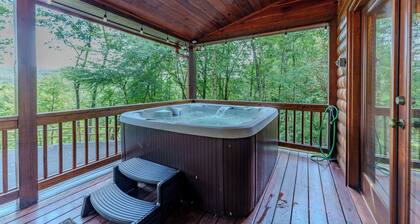 Cottage w/ Hot Tub: 3 Mi to Downtown Blue Ridge!