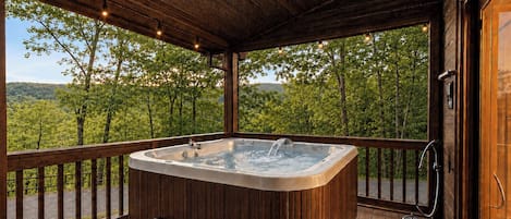 Cottage (2 Bedrooms) | Front of property