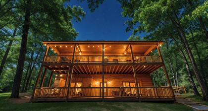 Hot Tub & Fire Pit: Secluded Blue Ridge Cabin!