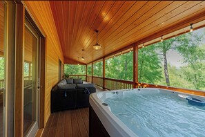 Interior - Hot Tub & Fire Pit: Secluded Blue Ridge Cabin! (Blue Ridge)