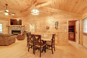 House (2 Bedrooms) | Interior