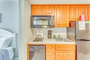 Apartment (0 Bedroom) | Interior