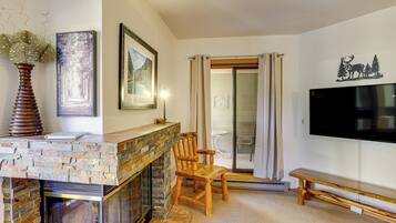 Apartment (1 Bedroom) | Interior