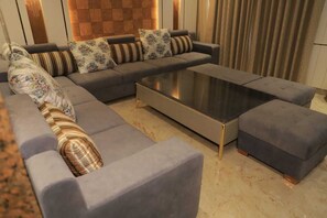 Classic Double Room, Balcony, Garden View