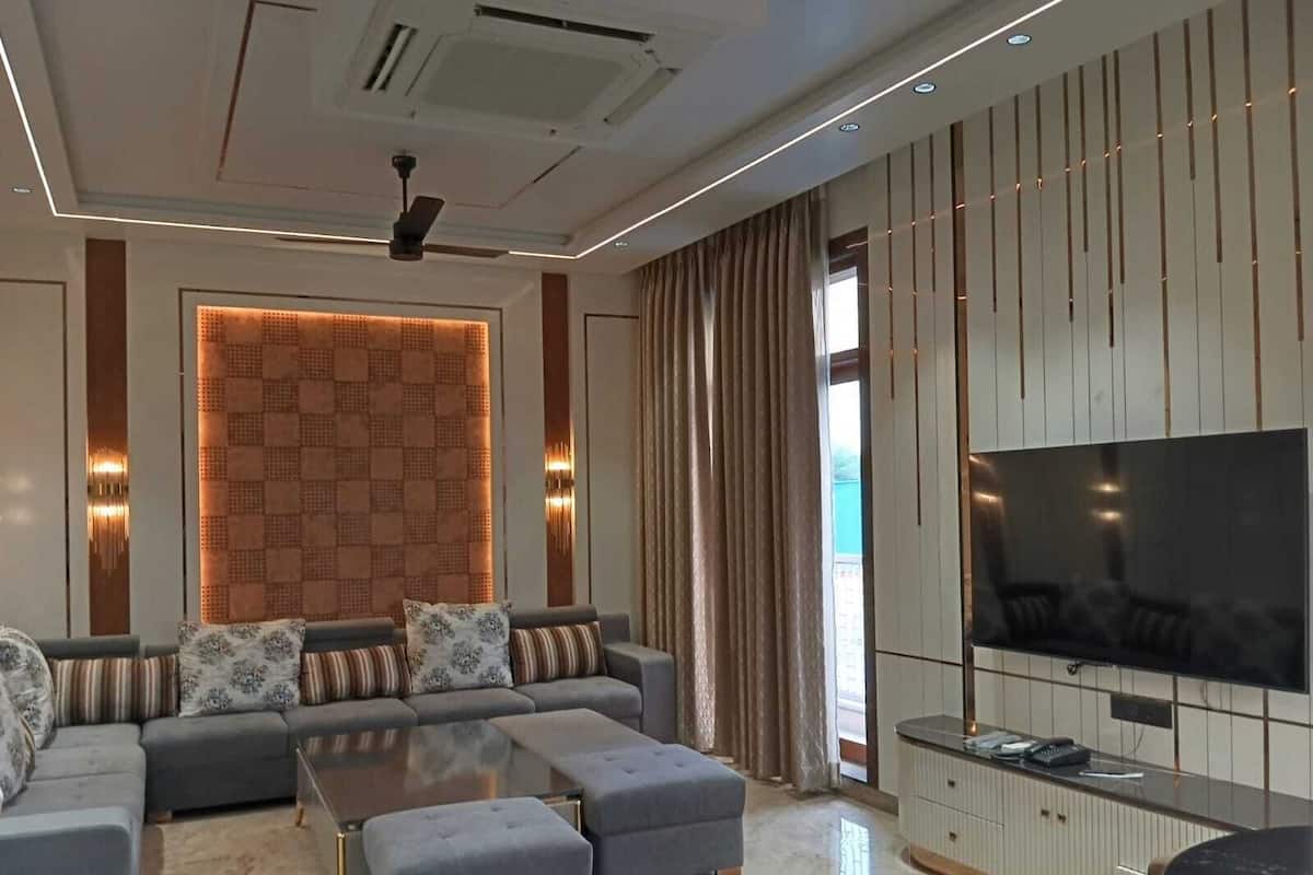 Phòng đôi phong cách cổ điển, ban công, quang cảnh vườn | Bàn, truy cập Internet không dây miễn phí