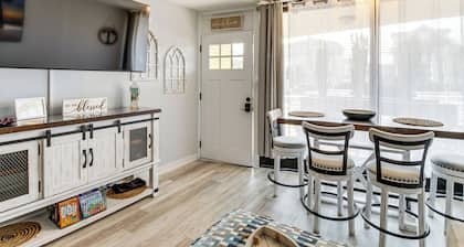 2 Blocks to Beach: Modern Condo in North Wildwood!