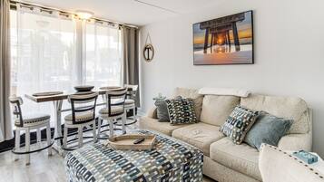 Apartment (1 Bedroom) | Interior