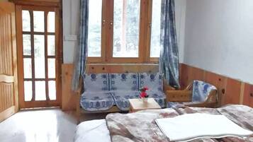 Family Room, Mountain View | Mountain view