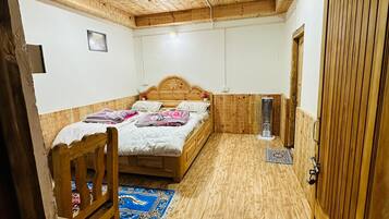 Sengetøy av topp kvalitet, senger med overmadrass og wi-fi (inkludert)