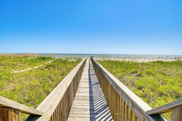 Apartment (2 Bedrooms) | Interior - Private Beach & Pool Access: Murrells Inlet Condo! (Murrells Inlet)