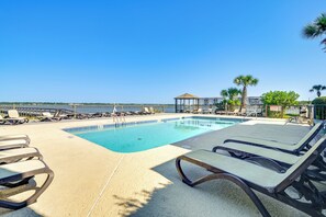 Apartment (2 Bedrooms) | Interior - Private Beach & Pool Access: Murrells Inlet Condo! (Murrells Inlet)