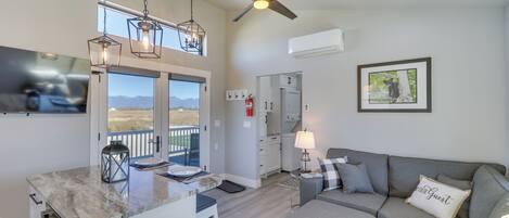 House (1 Bedroom) | Front of property