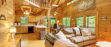 House (4 Bedrooms) | Interior