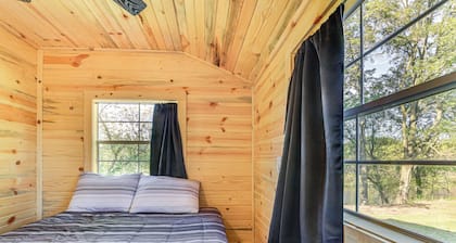 Riverfront Cabin Near Yellowstone Lake State Park