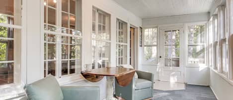 Cottage (3 Bedrooms) | Interior