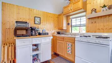 House (1 Bedroom) | Interior