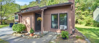 11 Miles to Saratoga Race Course: Upstate Retreat!