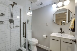 Apartment (1 Bedroom) | Interior - Modern Decatur Getaway ~ 8 Mi to Downtown Atlanta! (Decatur)