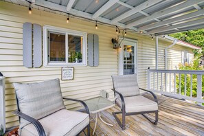 Cottage (2 Bedrooms) | Interior - Lake Views & Fireside Bliss: Cecil Cottage w/ Yard (Cecil)