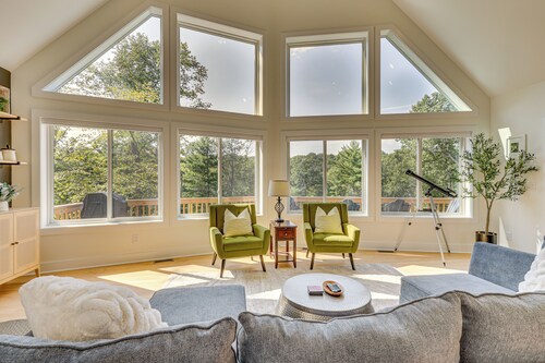 6 Mi to Appalachian Trail: Modern Front Royal Gem!