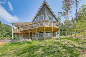 House (3 Bedrooms) | Interior - 6 Mi to Appalachian Trail: Modern Front Royal Gem! (Front Royal)