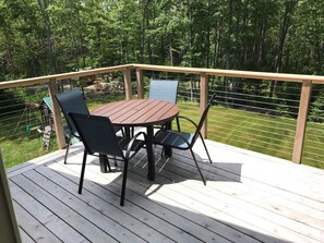 Outdoor dining - Hadley Point Hideaway, Quiet & Peaceful (Bar Harbor)