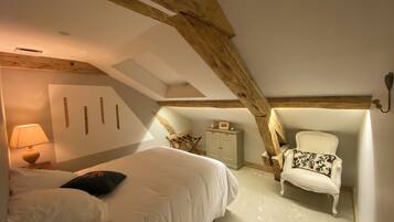 2 slaapkamers, reisbedje, gratis wifi, beddengoed