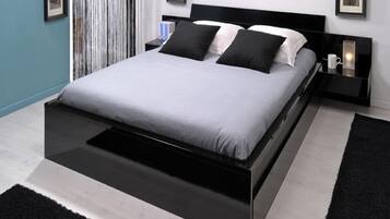 Economy Room, Balcony, City View | Desk, laptop workspace, free WiFi