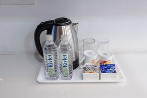 Café da manhã com buffet todos os dias (INR 200 por pessoa) 