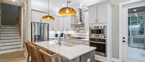 Huis, 5 slaapkamers | Privékeuken | Een koelkast, een oven, een koffiezetapparaat/waterkoker