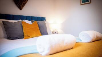 2 dormitorios, tabla de planchar con plancha, wifi y ropa de cama