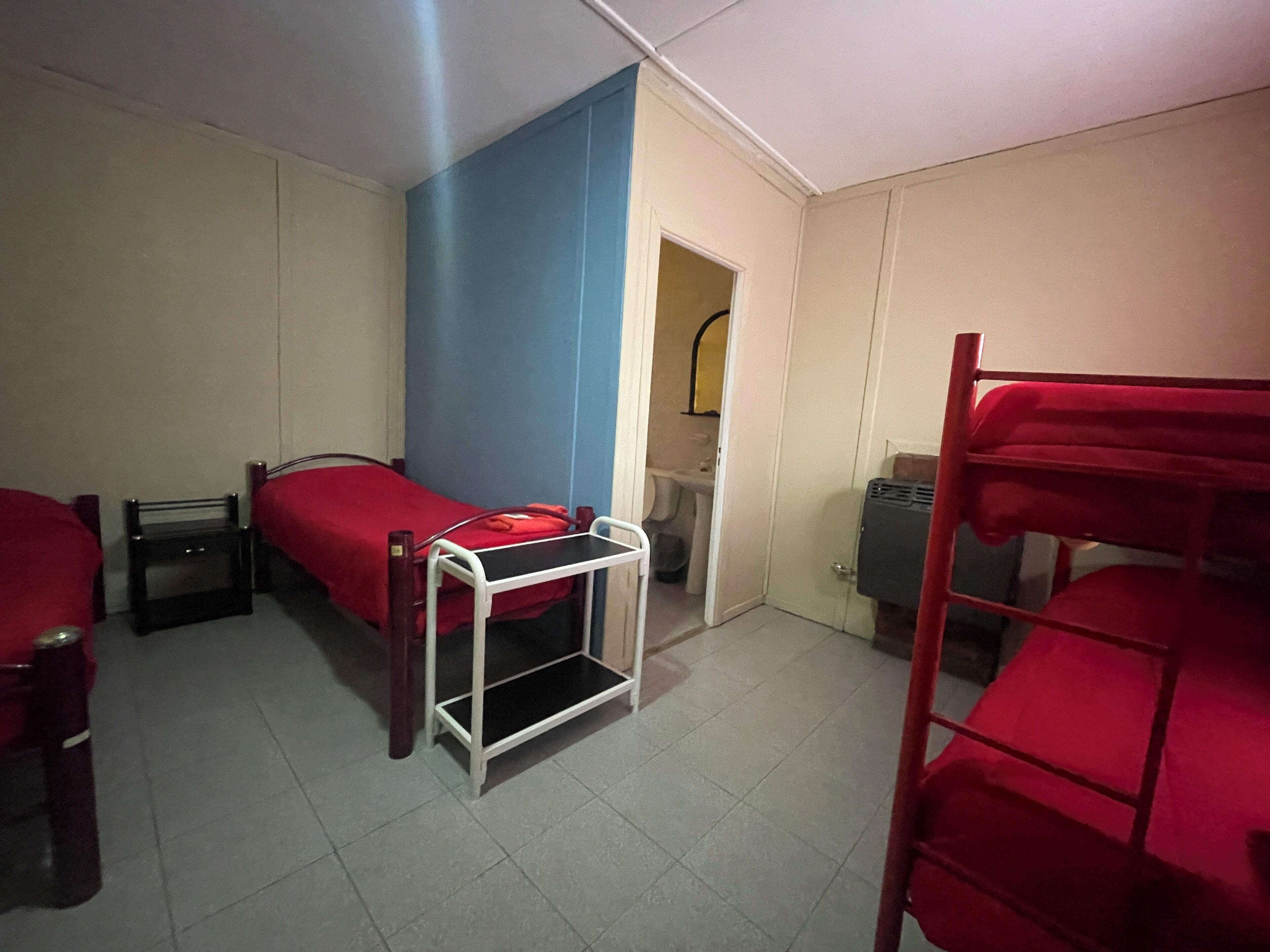 Firemannsrom – basic (4 people) | Allergitestet sengetøy og wi-fi (inkludert)