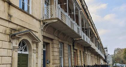 Two Bedroom flat in Caledonia Place