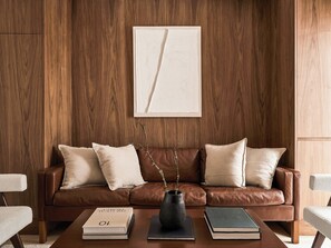 Interior - Japandi Escape | 3BR Designer Flat with Private Garden | Steps from City Center (Oxfordshire)