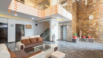 Khu tiếp khách ở sảnh