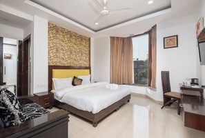 Deluxe Room, Balcony