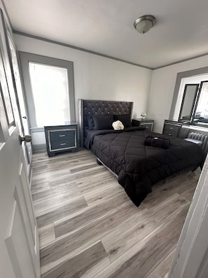 3 bedrooms, iron/ironing board, travel cot, free WiFi