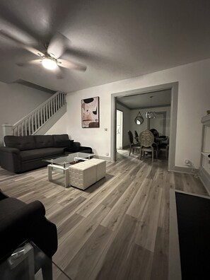 Smart-TV, Kamin