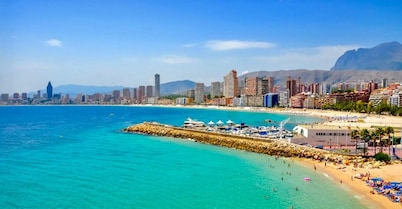 Lovely Bright Sunshine Villa Retreat in La Nucia