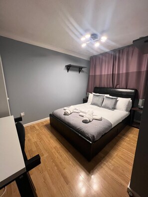 單棟房屋 | 3 間睡房、熨斗/熨衫板、免費 Wi-Fi、床單